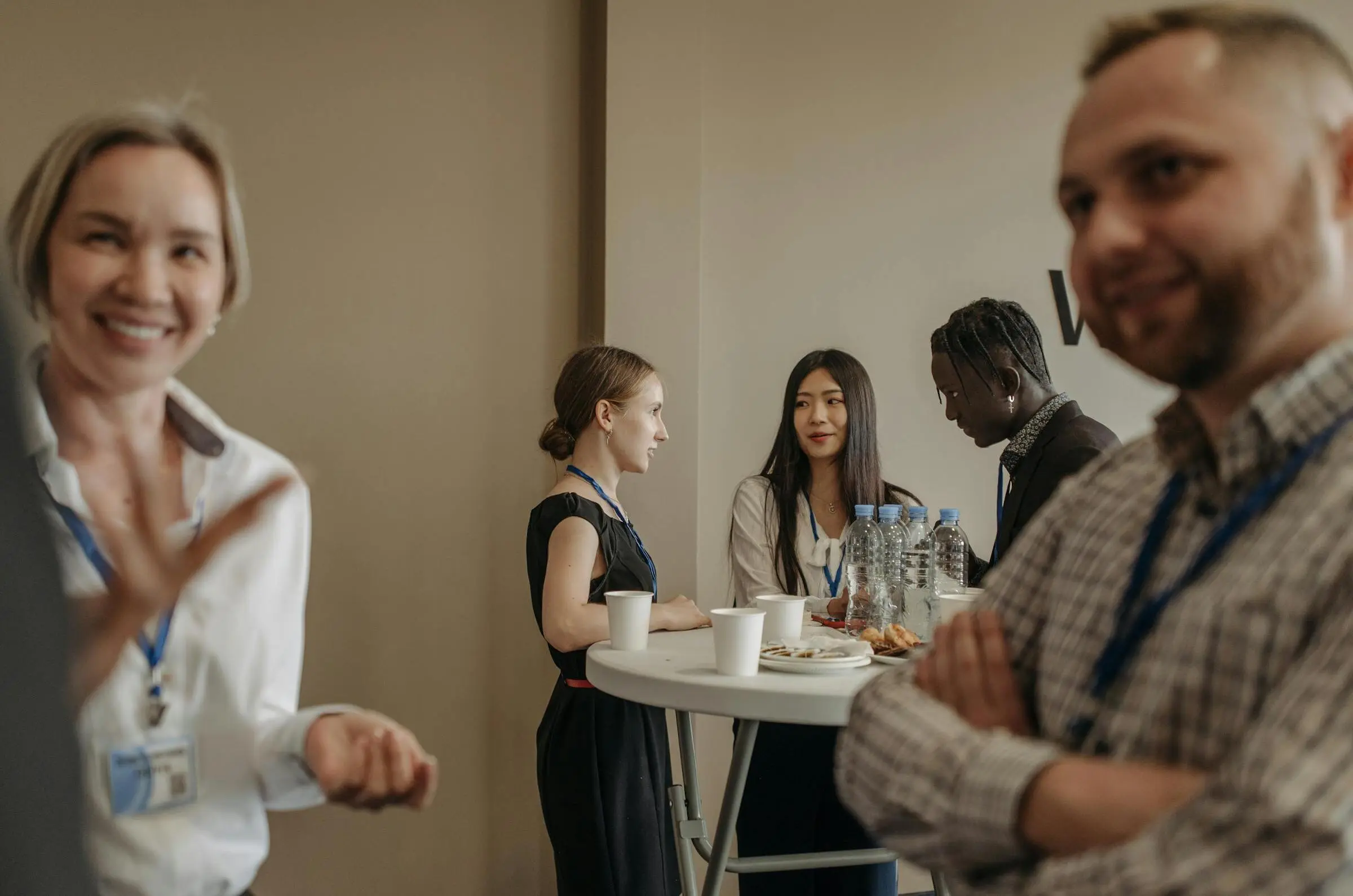 How to Build a Powerful Network as an Entrepreneur in a New Country (A Step-by-Step Guide)