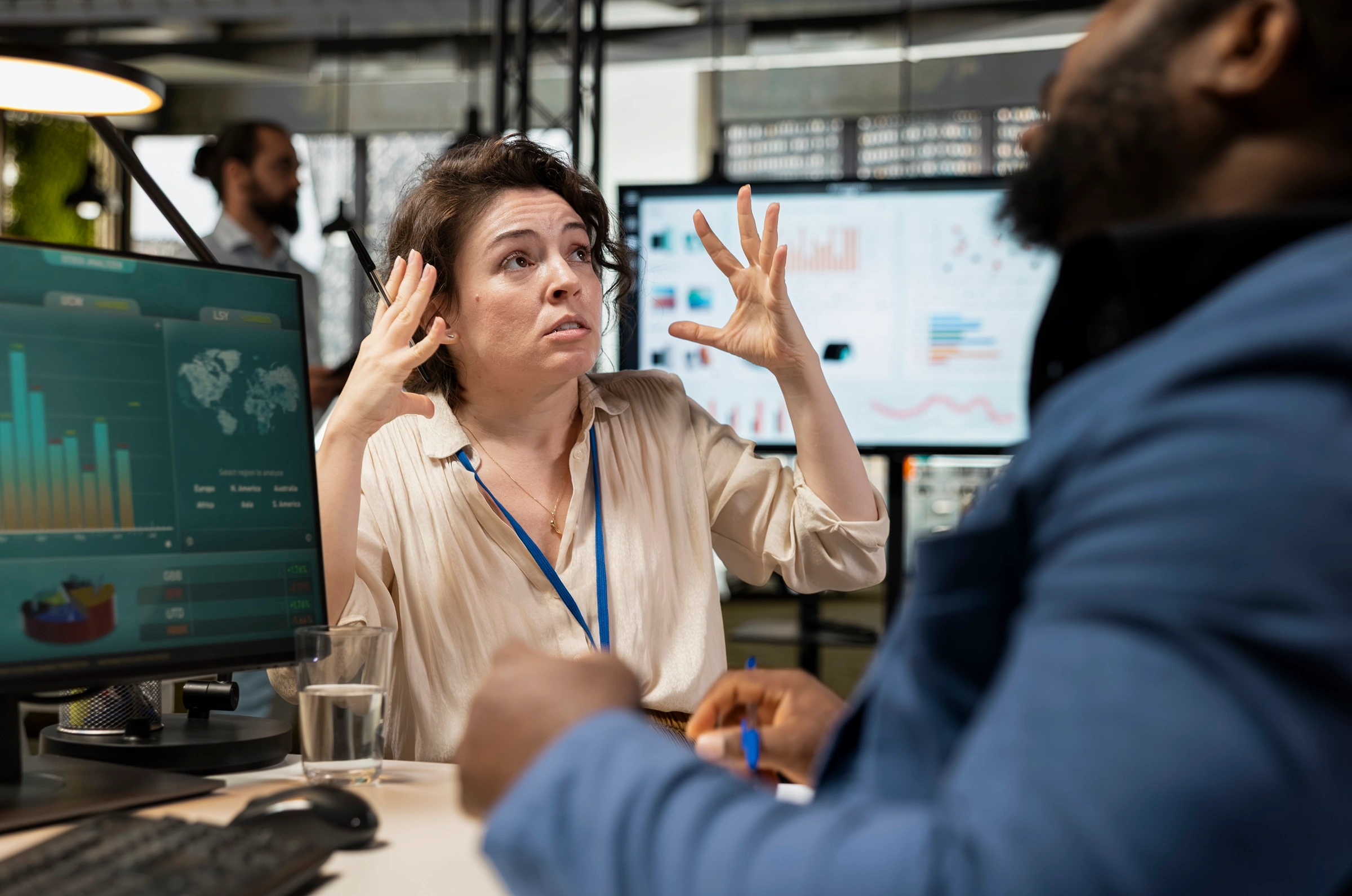 The Opportunity in Market Noise: How Founders Can Tell Real Signals from False Trends